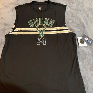 Milwaukee Bucks, Giannis Antetokounmpo #34 jersey. Brand new. XL.